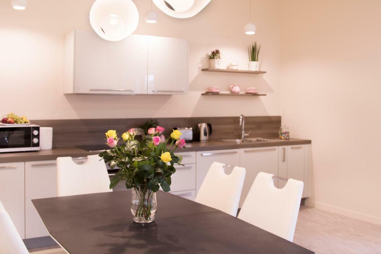 Luksusowy Apartament Swietego Jana Na Rynku Krakau Buitenkant foto