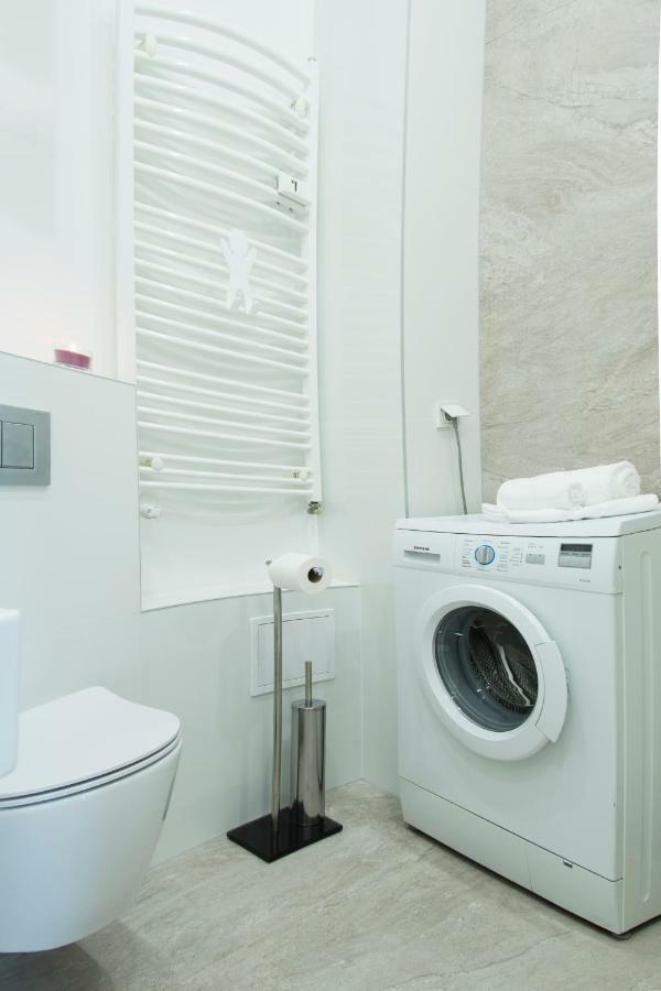 Luksusowy Apartament Swietego Jana Na Rynku Krakau Buitenkant foto